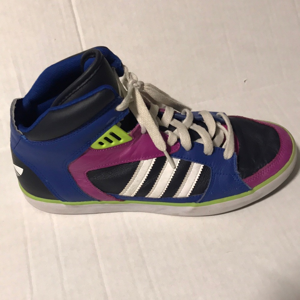 Adidas amber light women’s sneaker